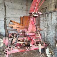 Insilatrice a presa di forza