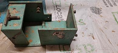 Staffa ribaltabile in ferro per toupie