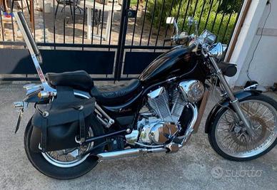 Suzuki intruder 