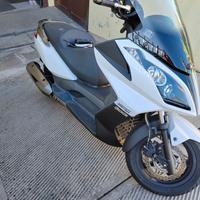 Kymco Downtown 300i - 2012