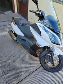 Kymco Downtown 300i - 2012