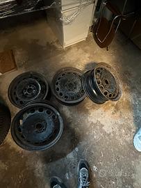 CERCHI IN FERRO 16 VW GOLF