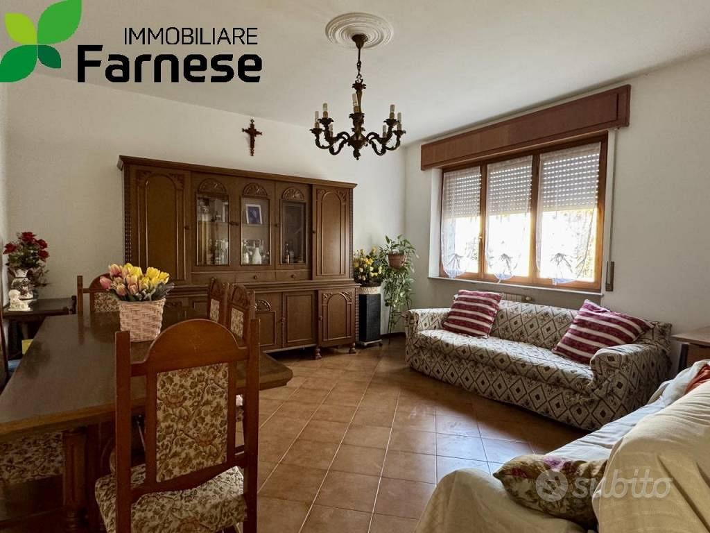 Villetta a schiera di 147 m² con 4 locali e box au - Vista 3
