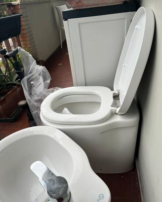 Wc e bidet ideal standard con rubinetto grohe