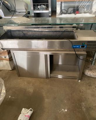 Base refrigerata per alimenti