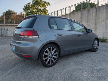 Volkswagen Golf VI - 2.0 TDI