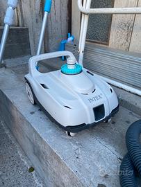Robot pulitore automatico per piscina