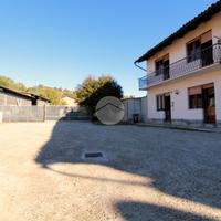 CASA SEMINDIPENDENTE A PIOBESI D'ALBA