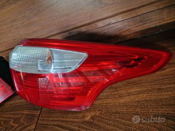 coppia fanali Ford focus mk3 