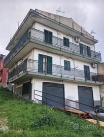 Appartamento a Palazzo Adriano PA