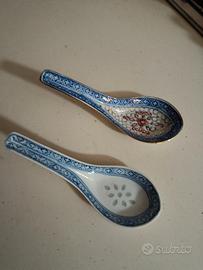 coppia cucchiai in porcellana cinese metà '900