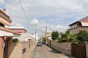 Nettuno bilocale in villa