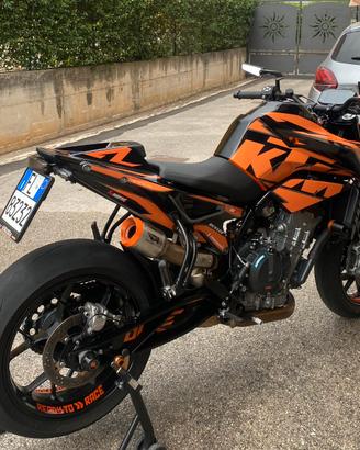 ktm duke 790