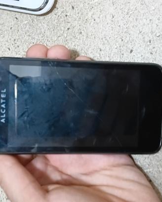 Lotto di 3 telefoni:
Huawei Samsung Alcatel
