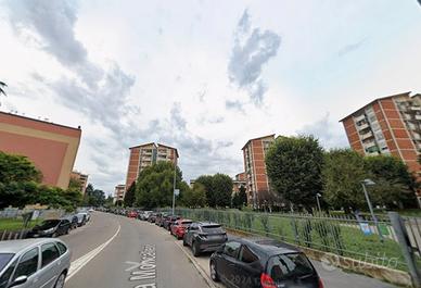 Singola a Niguarda in appartamento con balcone