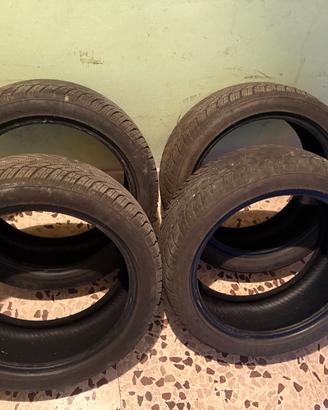 4 gomme invernali