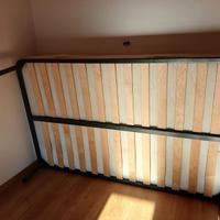 Rete e materasso una piazza e mezza.