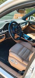 Porsche macan benzina anno 2024 24.000 km 