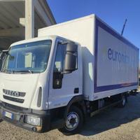 Iveco 75e18 2014 furgone+pedana, danni al motore