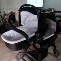 Carrozzina e passeggino gemellare