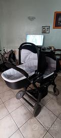 Carrozzina e passeggino gemellare