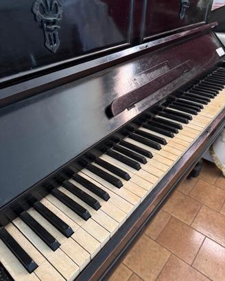Pianoforte verticale