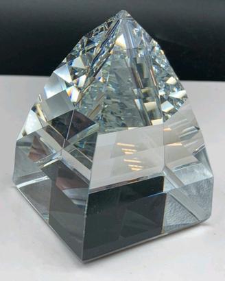 Statua Swarovski Piramide Fermacarte