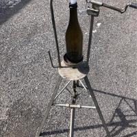 Tappatrice per tappi in plastica