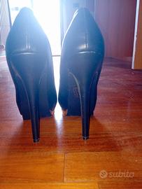 scarpe tacco nere e oro
