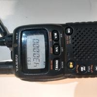 YAESU VX 2 