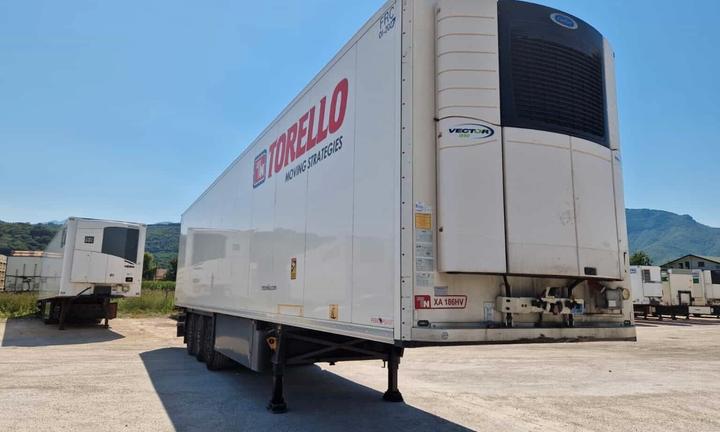 Semirimorchio frigo Schmitz