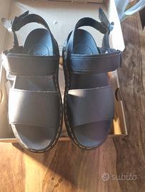 sandali Dr Martins nuovi