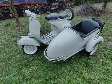Vespa struzzo sidecar