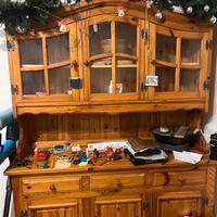 Credenza in stile rustico