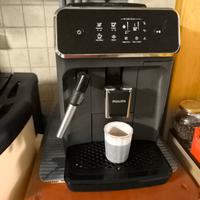 macchina da caffè con grani 