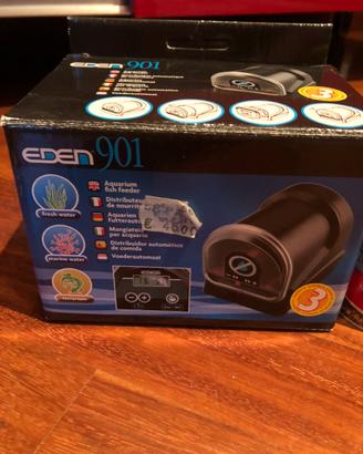 Distributore automatico cibo pesci