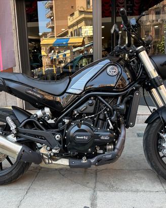 Benelli Leoncino 500 Strada