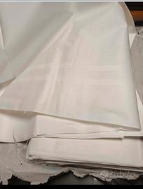 Stock tovaglie bianche in puro cotone per pizzerie