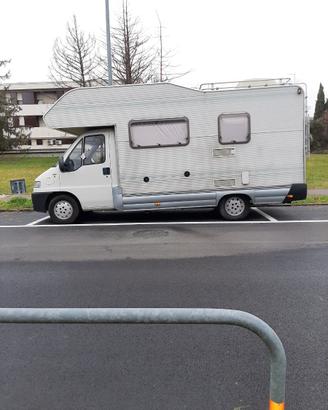 camper mansardato Rimor