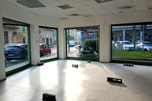 NEGOZIO A SESTO SAN GIOVANNI