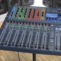 mixer Soundcraft Expression 1 con flyht case 