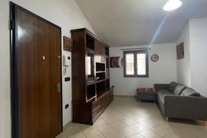 Trilocale in piccolo stabile con posto auto