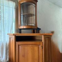 Mobiletto angolare e vetrina angolare
