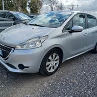 Peugeot 208 1.4 HDi 68 CV 5 porte Allure