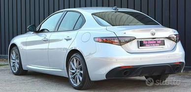 Alfa Romeo Giulia 2.0t Sprint Q4 TURBO 280cv AT8 S