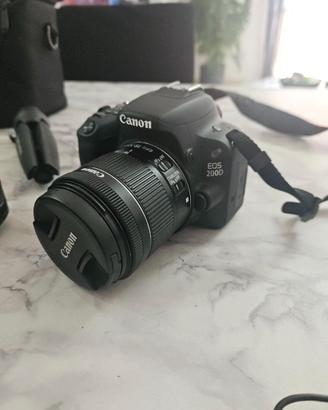 Canon eos 200d