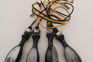 frecce in metallo - finitura carbonio