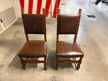 3 poltrone vintage in legno con seduta imbottita