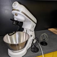 Planetaria Electrolux Ekm3010