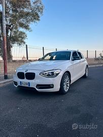 BMW Serie 1 F20 118d 2011